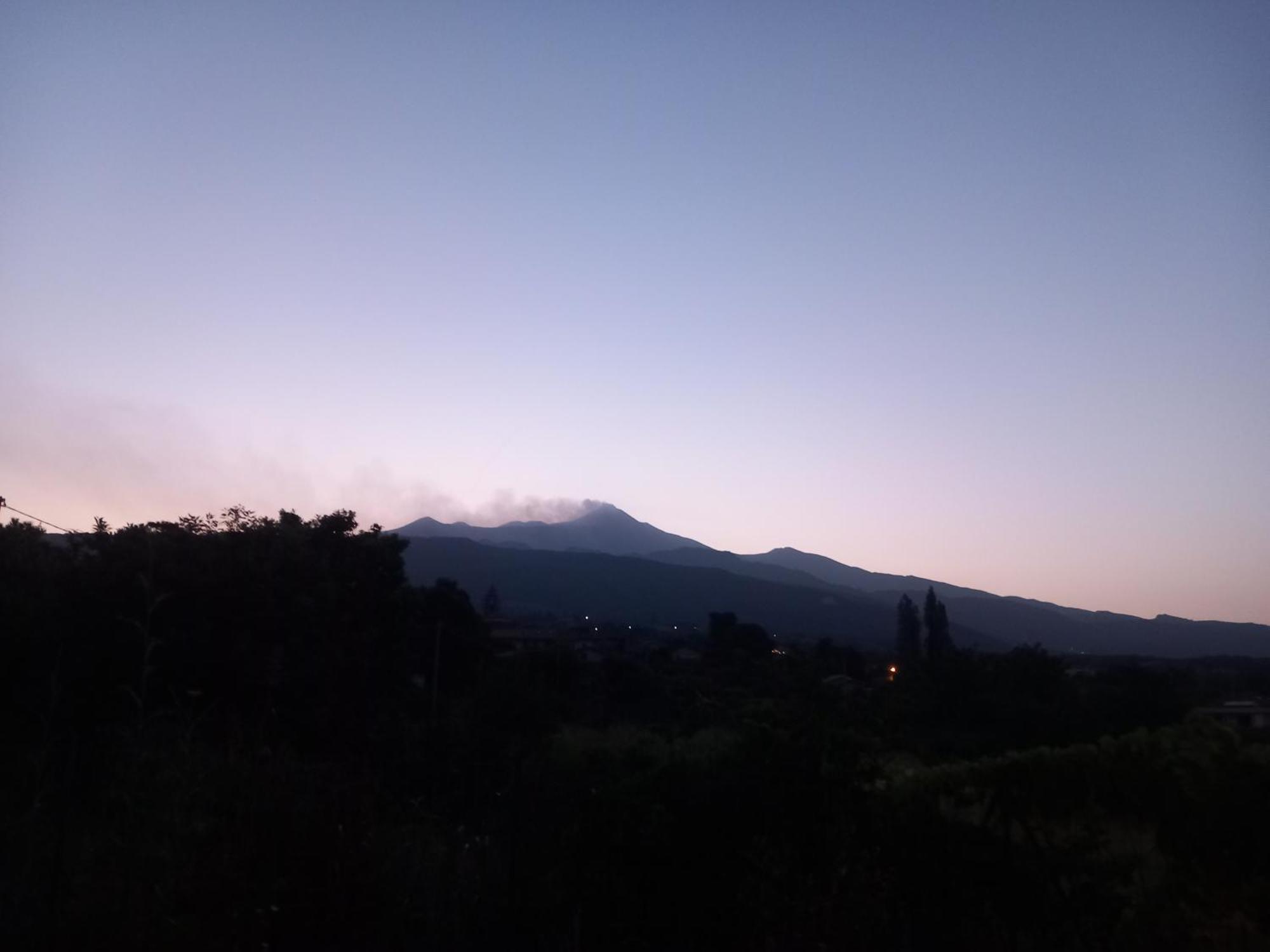 ザッフェラーナ・エトネーア Etna Green Houseヴィラ エクステリア 写真